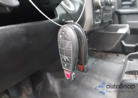 2019 Ram 1500 Classic Tradesman 4X4 5'7 Box z USA, uszkodzony, nr VIN 1C6RR7KT2KS597888